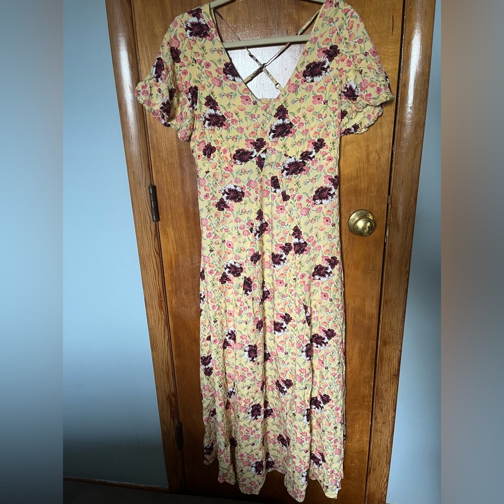 Mason & Belle Criss Cross Open Back Puffy Sleeve Floral Maxi Dress nwt